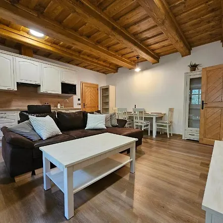Apartmán Jezerne 4